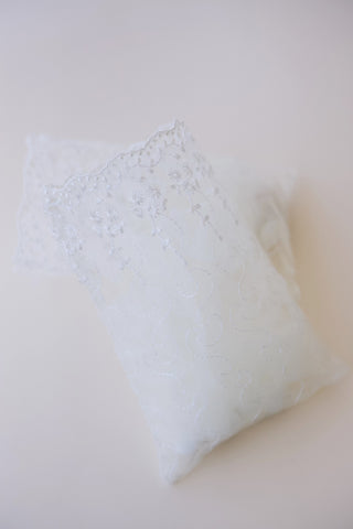 Δαντελένιο πουγκί για γάμο