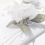 Μπομπονιέρα γάμου λευκός φάκελος τριαντάφυλλο