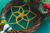 Χριστουγεννιάτικο στεφάνι ονειροπαγίδα με χρυσή κλωστή και πράσινες κορδέλες 20 cm