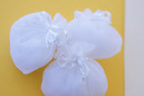 Πουγκί οργαντίνα με κορδέλα μίνι σε λευκό χρώμα